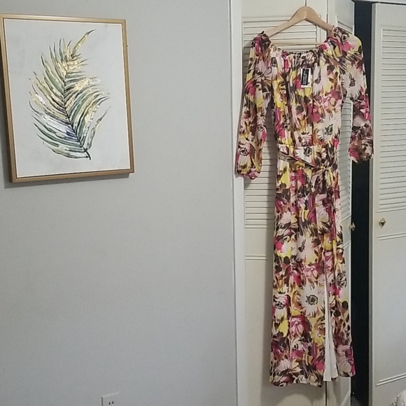 NWT Off the shoulder Maxi dress - Picture 2 of 4